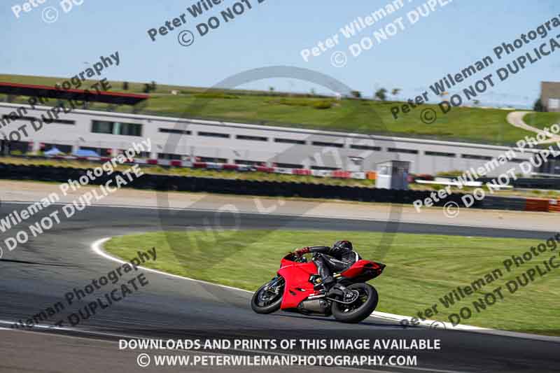 Circuito de Navarra;Spain;event digital images;motorbikes;no limits;peter wileman photography;trackday;trackday digital images